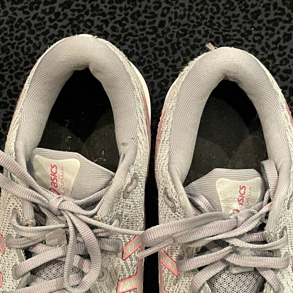 Asics Womens Running Shoes Gel Cumulus Sneakers Size 8 Gray Pink Walking - Picture 4 of 6